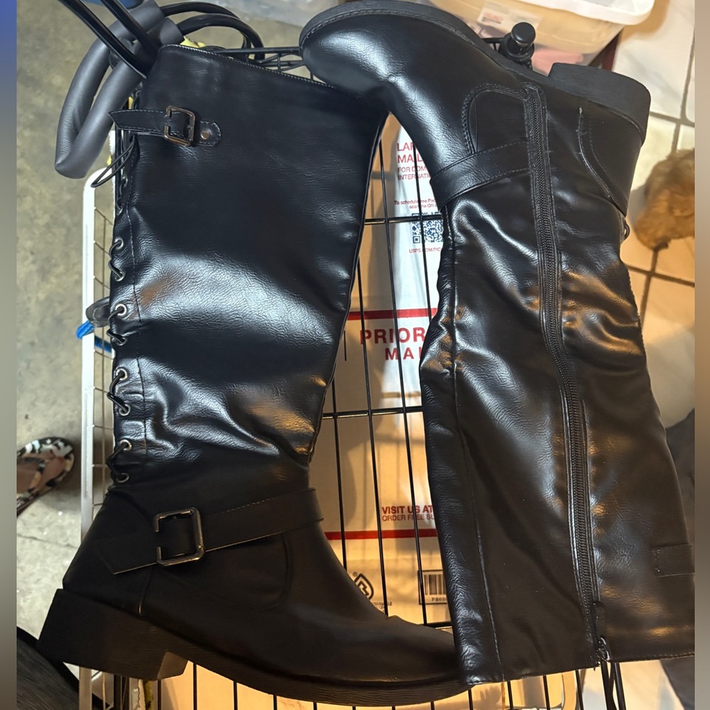 Sleek Black faux Leather boots pre-loved  EC